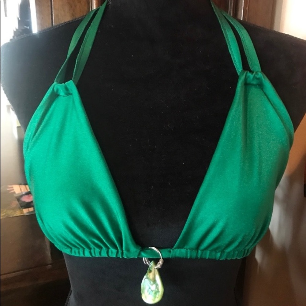 Green bikini with matching scrunch butt bottoms